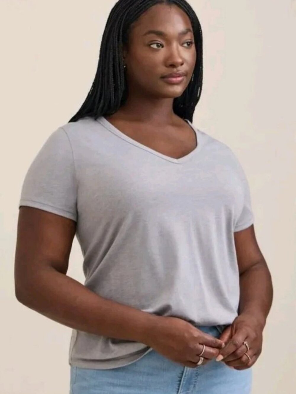 TORRID WOMEN'S CLASSIC FIT GREY V-NECK T-SHIRT IN SIZE 2